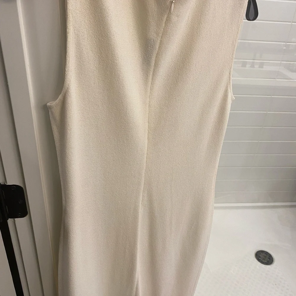 St. John White Gown with Black Embellishments - Picture 4 of 5